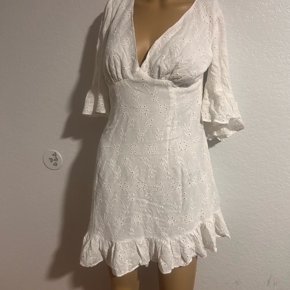 Sky to Moon White Plunge Neck Bell Sleeve Mini‎ Dress - Picture 1 of 6